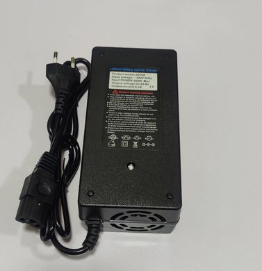 Зарядний пристрій для електроскутера 36V (43.8V) 5A LifePo4