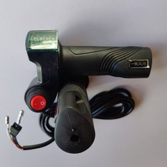 Ручки "газа" 12в-99в с переключателем и вольтметром цвет дисплея зелёный